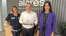 Alares leva conectividade para escolas públicas da cidade de Varginha, Minas Gerais e recebe Certificado do Instituto Escola Conectada