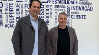 Foto Divulgação_fundador e CEO da TeiaH, Luciano Sperb Castagnino, e co-fundador e CEO da FB Net, Júnior Bohn